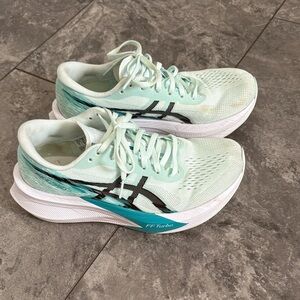 Asics Racing Shoes Womens 7